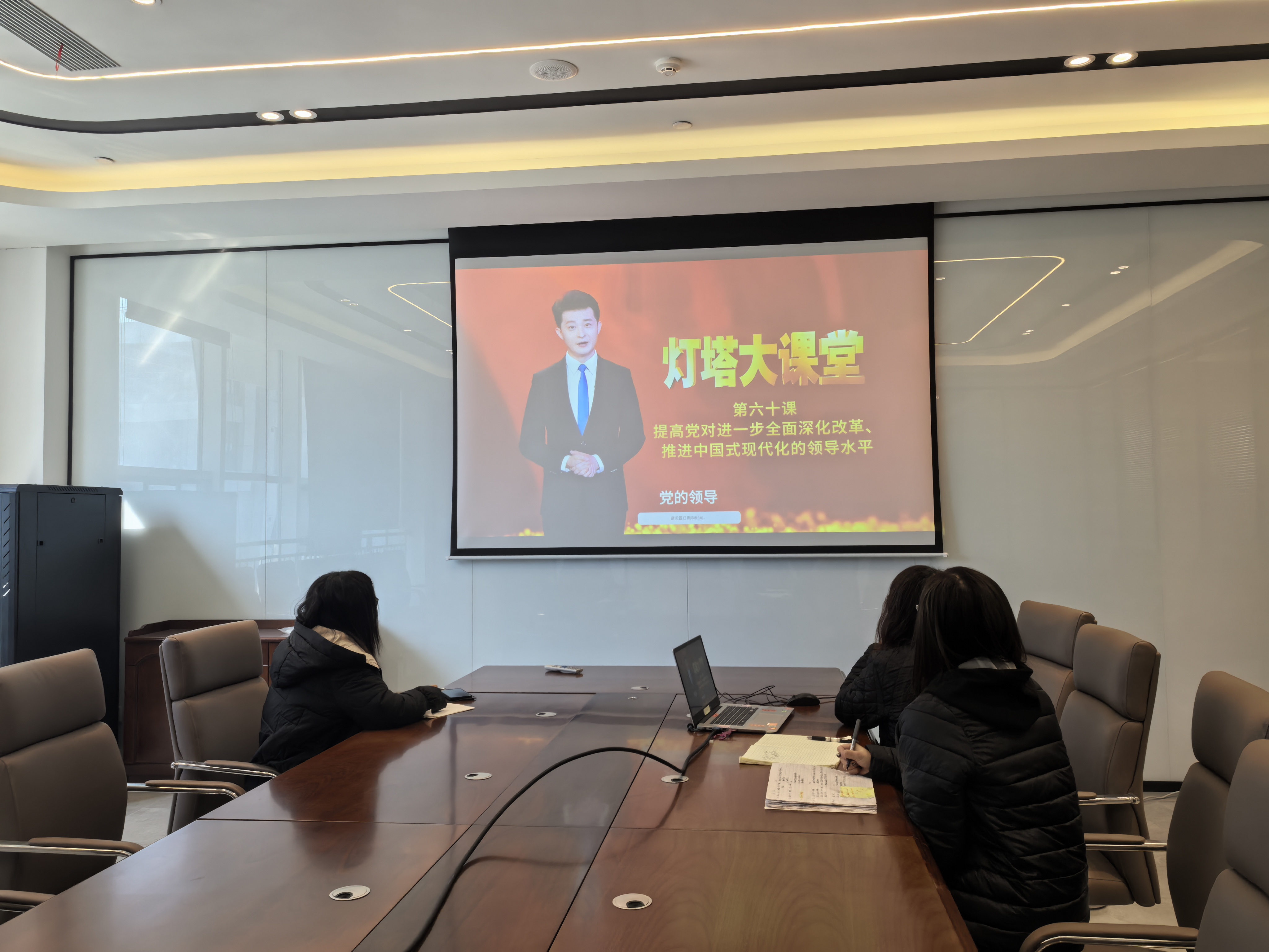 2025.02.24灯塔 (1).jpg